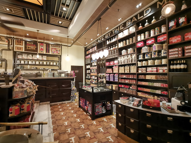 אלוף קלמן מגן 3, תל אביב-יפו, 6107075