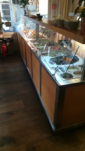 אחד העם 6, תל אביב-יפו