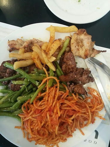 מסעדת רימונים - הסעדה