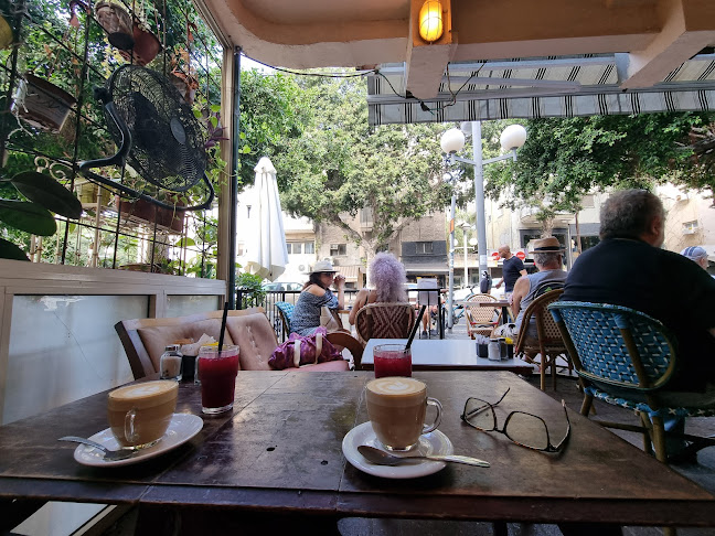 קפה משולש - תל אביב-יפו