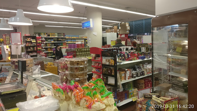 מעדני מניה נתניה - הסעדה