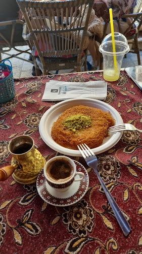 Fairouz Cafe - הסעדה