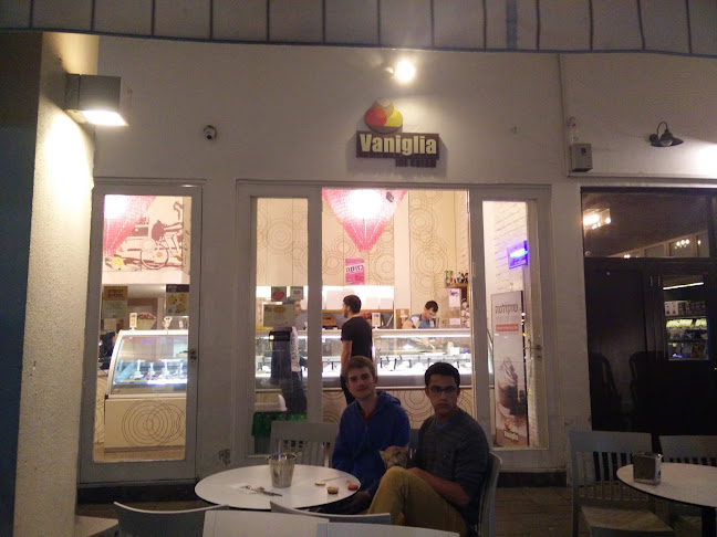 Comentarii opinii despre וניליה - אבן גבירול