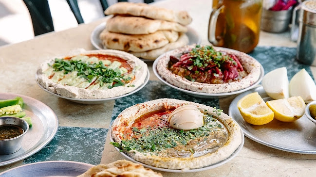 חומוס שלמה ודורון Hummus Shlomo and Doron - הסעדה