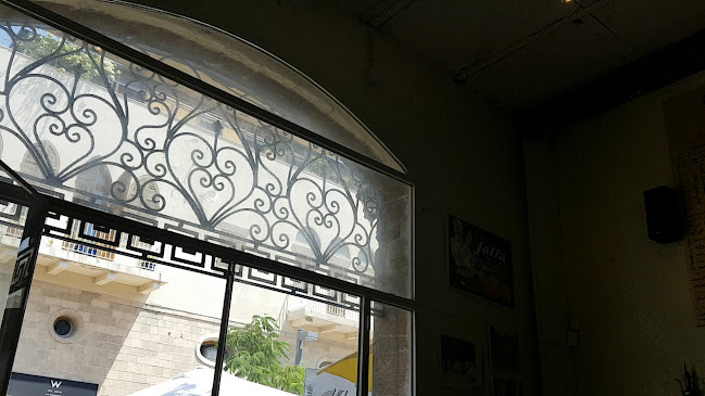 לואי פסטר 5, תל אביב-יפו