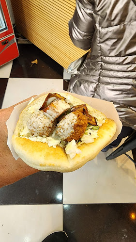 מרכז מסחרי ארמון הנציב 2, דוב גרונר, ירושלים