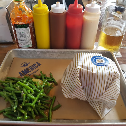 Comentarii opinii despre אמריקה בורגרס