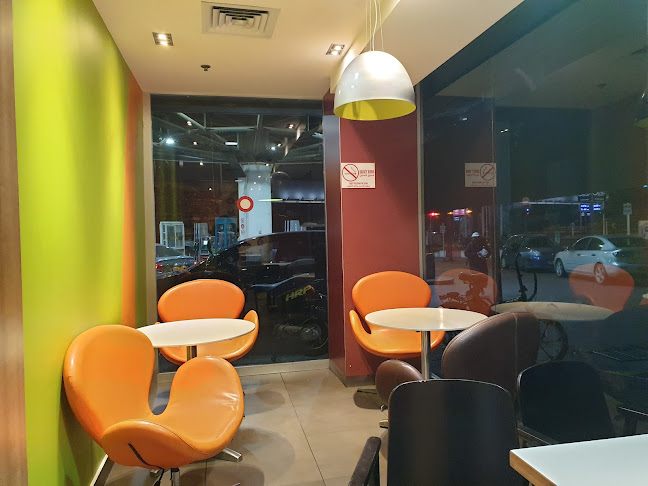 מקדונלד'ס - הסעדה