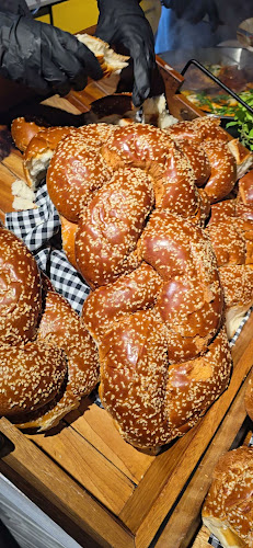 דרך בן צבי 84, תל אביב-יפו