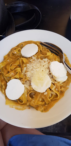 פסטה בסטה אלנבי - תל אביב-יפו