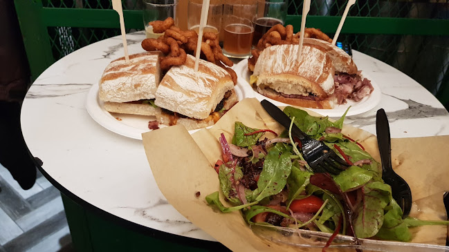 Opinii despre האטץ' în ירושלים - הסעדה