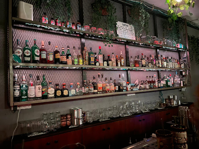 Tyler cocktail bar - טיילר בר קוקטיילים - הסעדה