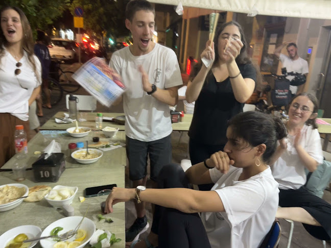 Opinii despre חומוס אשכרה în תל אביב-יפו - הסעדה