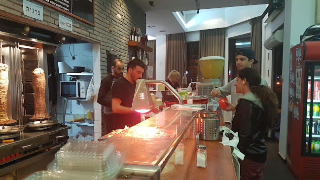 טורק לחמג'ון - הסעדה