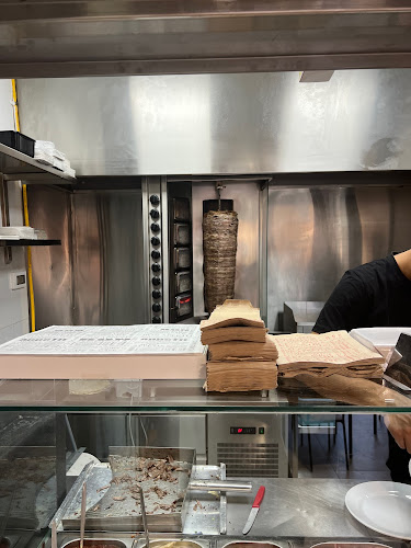 Opinii despre במבינו שווארמה חיפה în חיפה - הסעדה