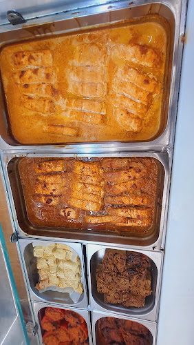 Comentarii opinii despre שטיסל מרכז האוכל היהודי