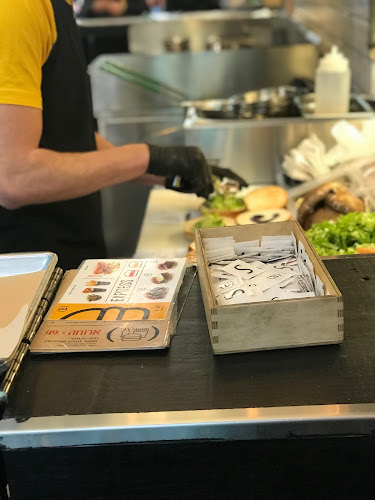 Burgers Bar | בורגרס בר | המבורגר כשר מחנה יהודה - ירושלים