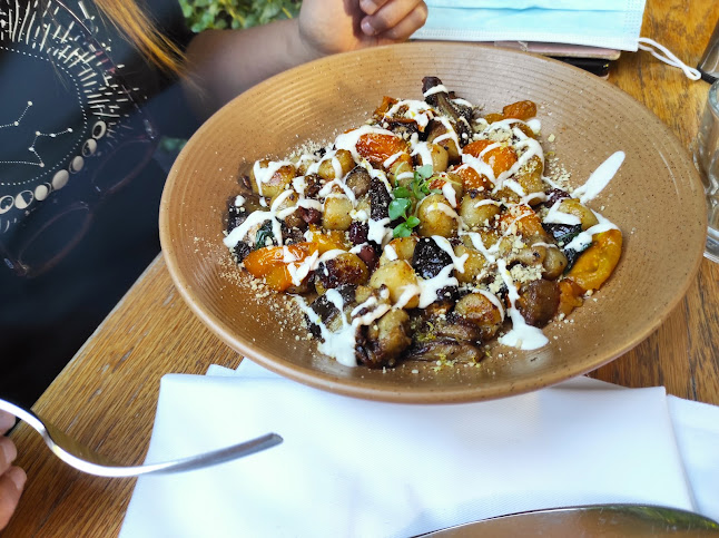 משק ברזילי - הסעדה