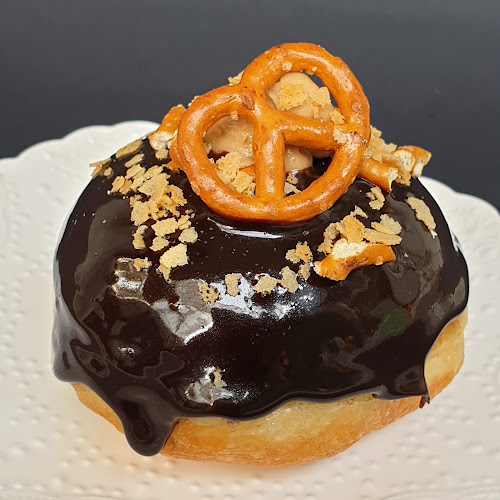 קונדיטוריה וייס בע"מ - הסעדה