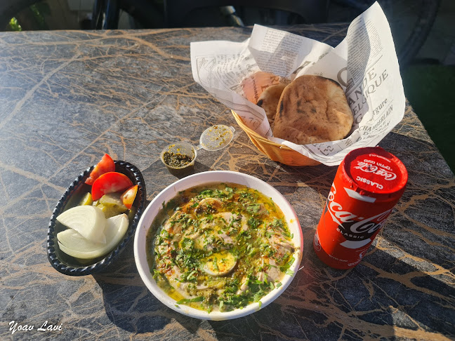 עוזי חומוס פול - סניף פולג - הסעדה