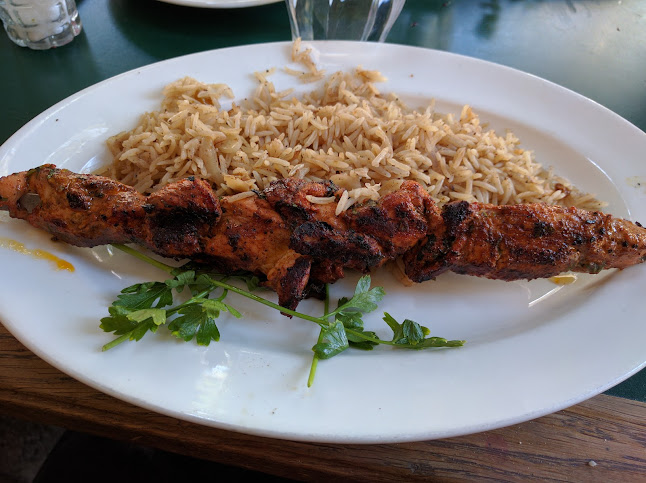 האחים - תל אביב-יפו