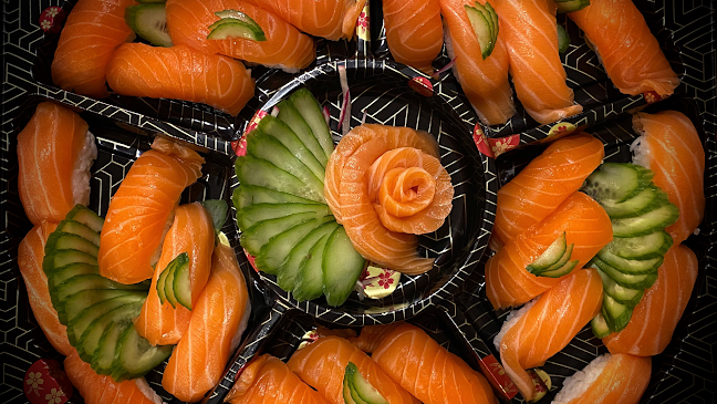 מסעדה אסייתית - סורה סושי לאונג'✔️אוכל אסייתי✔️סושי