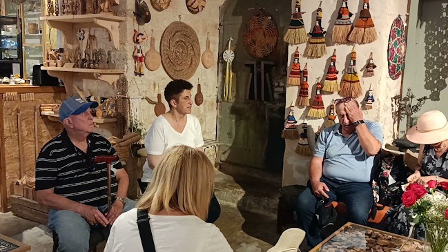 המקום של ראדה - עוגיות מסורתיות,דברי אומנות וכלים עתיקים - נצרת