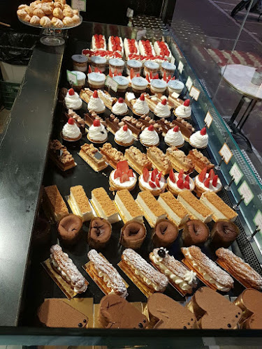 רולדין דיזנגוף - הסעדה