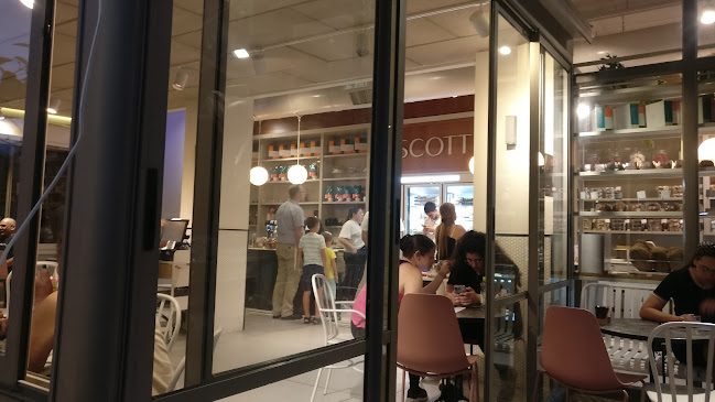 העצמאות 104, פתח תקווה