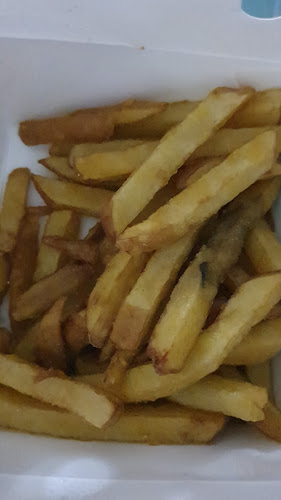 חדרה Ruben - מול החוף וילג' - חדרה