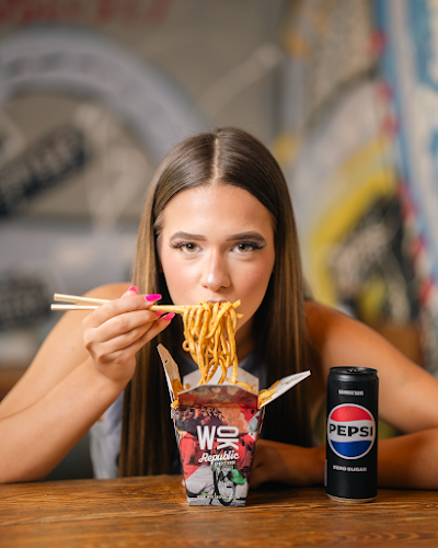 ווק ריפבליק - Wok Republic - הסעדה