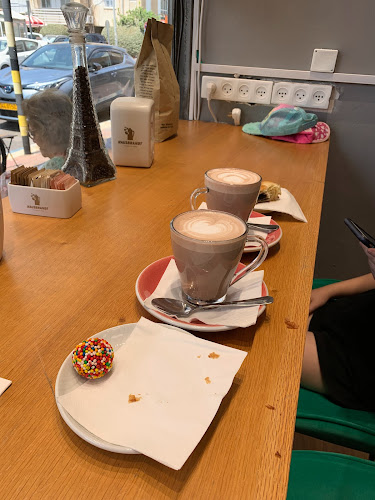 איש קפה - בית קפה , קפסולות, פולי קפה - הסעדה