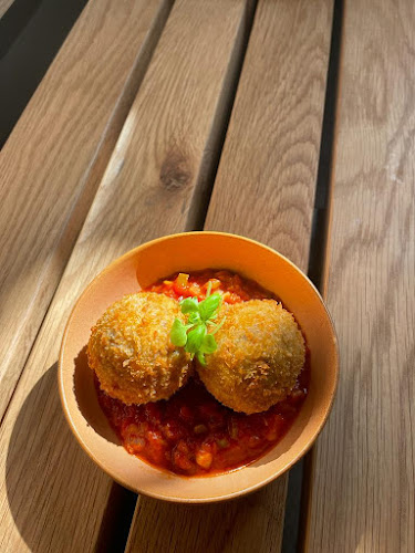 Comentarii opinii despre Mojo's