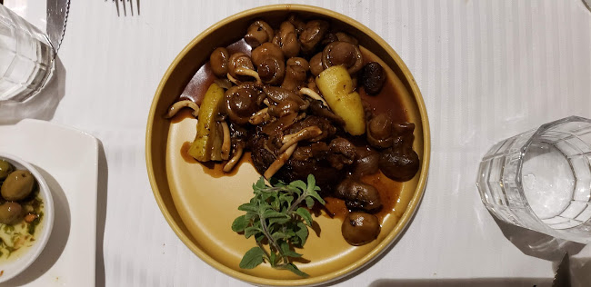 כינור בכיכר Kinor Bakikar - הסעדה