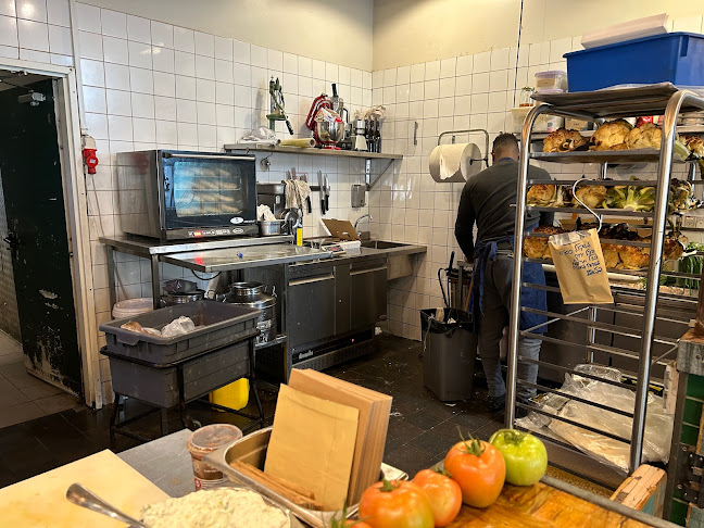 מזנון ברמת החיל Miznon by Eyal Shani - תל אביב-יפו