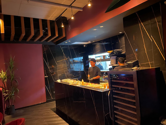 יאוזה yauza - תל אביב-יפו