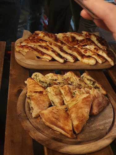 מסעדת ללה - בית מאפה ומעדניה גיאורגי אותנטי - הסעדה