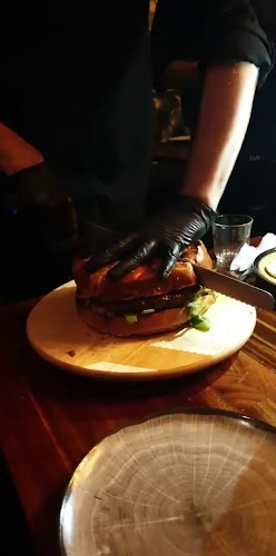 ביף בר - הסעדה