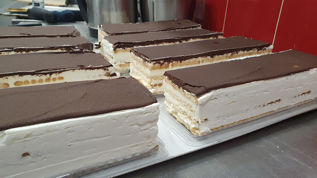 קונדיטורית המעדן - הסעדה