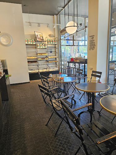 Opinii despre בית מאפה אביבים în תל אביב-יפו - הסעדה