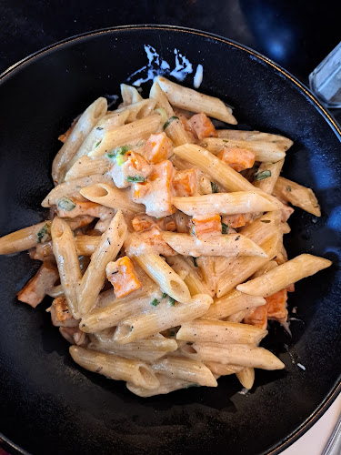 בר גוריון - הסעדה