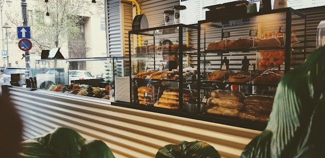 הלל 12, ירושלים, 9458112