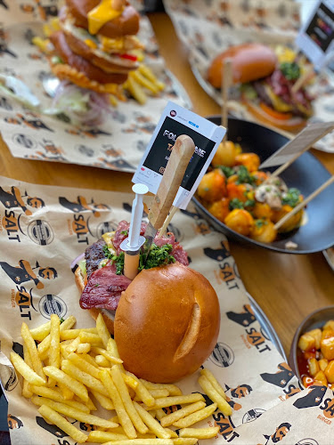 Salt Burger - הסעדה