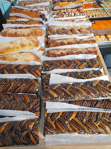 780 44, קרית אתא