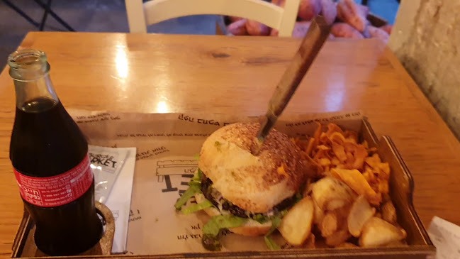 בורגר מרקט מחנה יהודה Burger Market