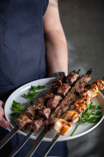 החברים ירושלים מהדרין - הסעדה