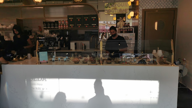 Comentarii opinii despre Golda