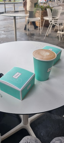 Comentarii opinii despre Bakery - בייקרי צינה כיכר דיזנגוף