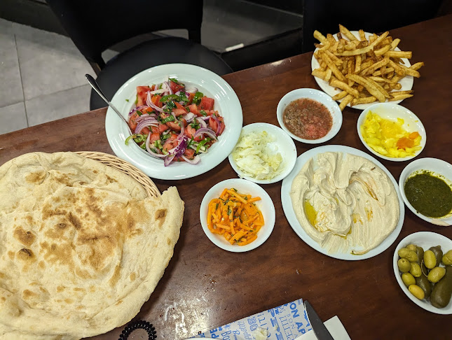 בוסי בתקווה - הסעדה