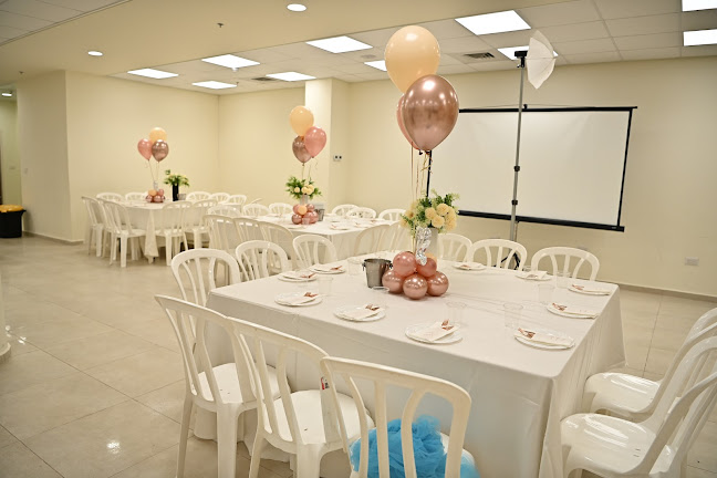 Opinii despre David's Patisserie Traiteur דוידיס קונדיטוריה צרפתית în ירושלים - הסעדה